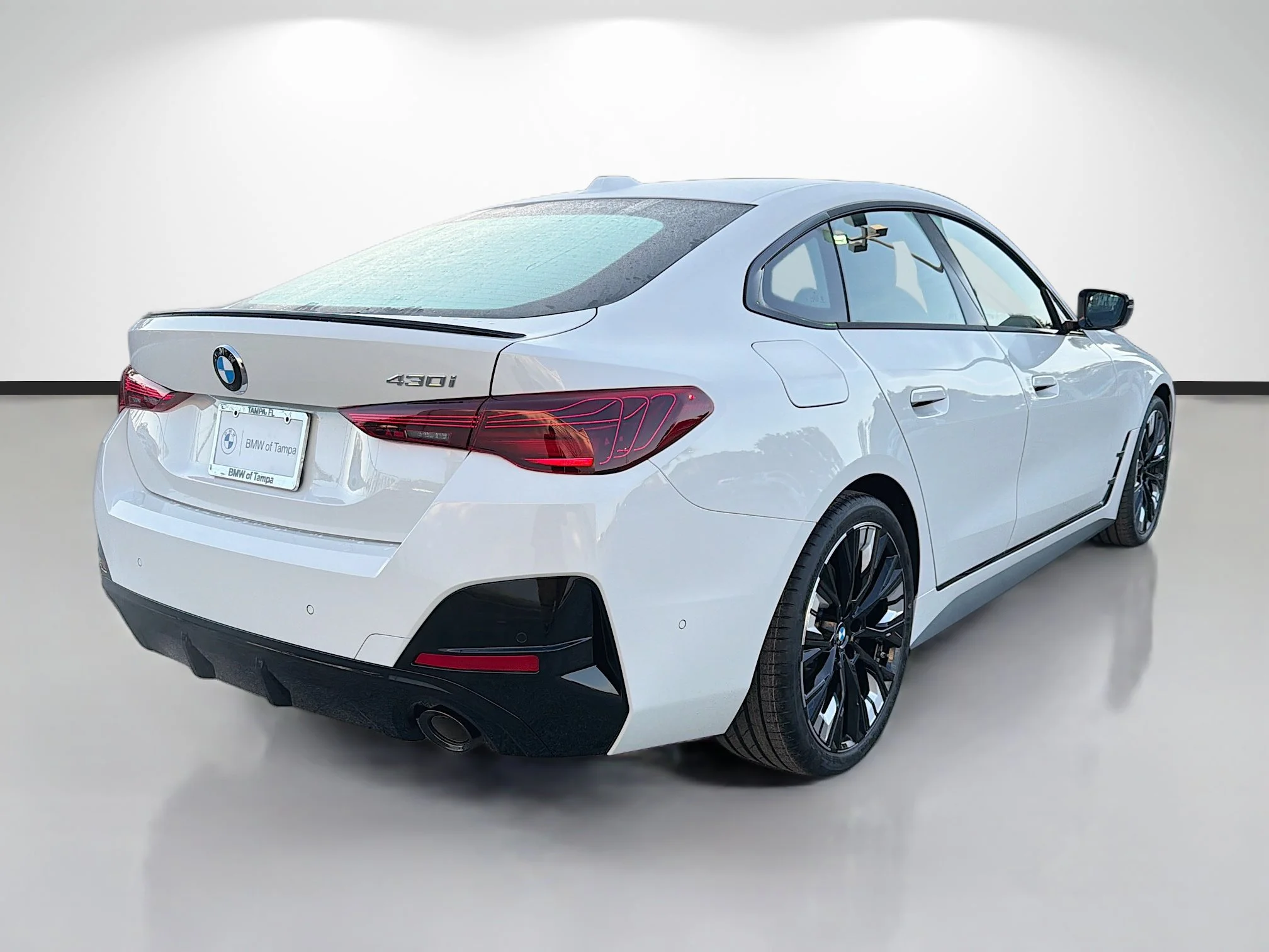 New 2026 Alpine White BMW 430i image 3