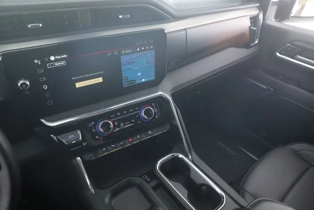Used 2025 Black GMC Denali image 28