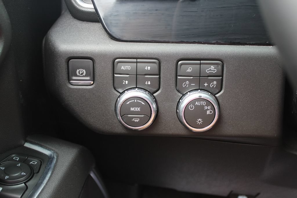 2026 GMC Sierra 1500 SLE - Photo 18