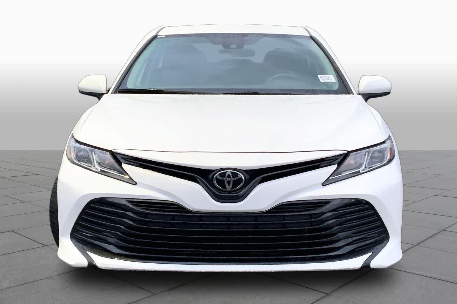Used 2019 Super White Toyota LE image 4