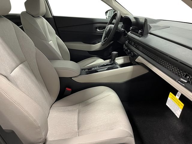 2025 Honda Accord SE - Photo 27