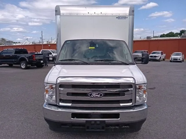 New 2026 Oxford White Ford E-450 DRW image 8