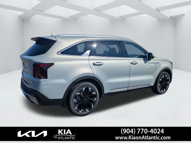 New 2026 Ivory Silver Kia S image 3