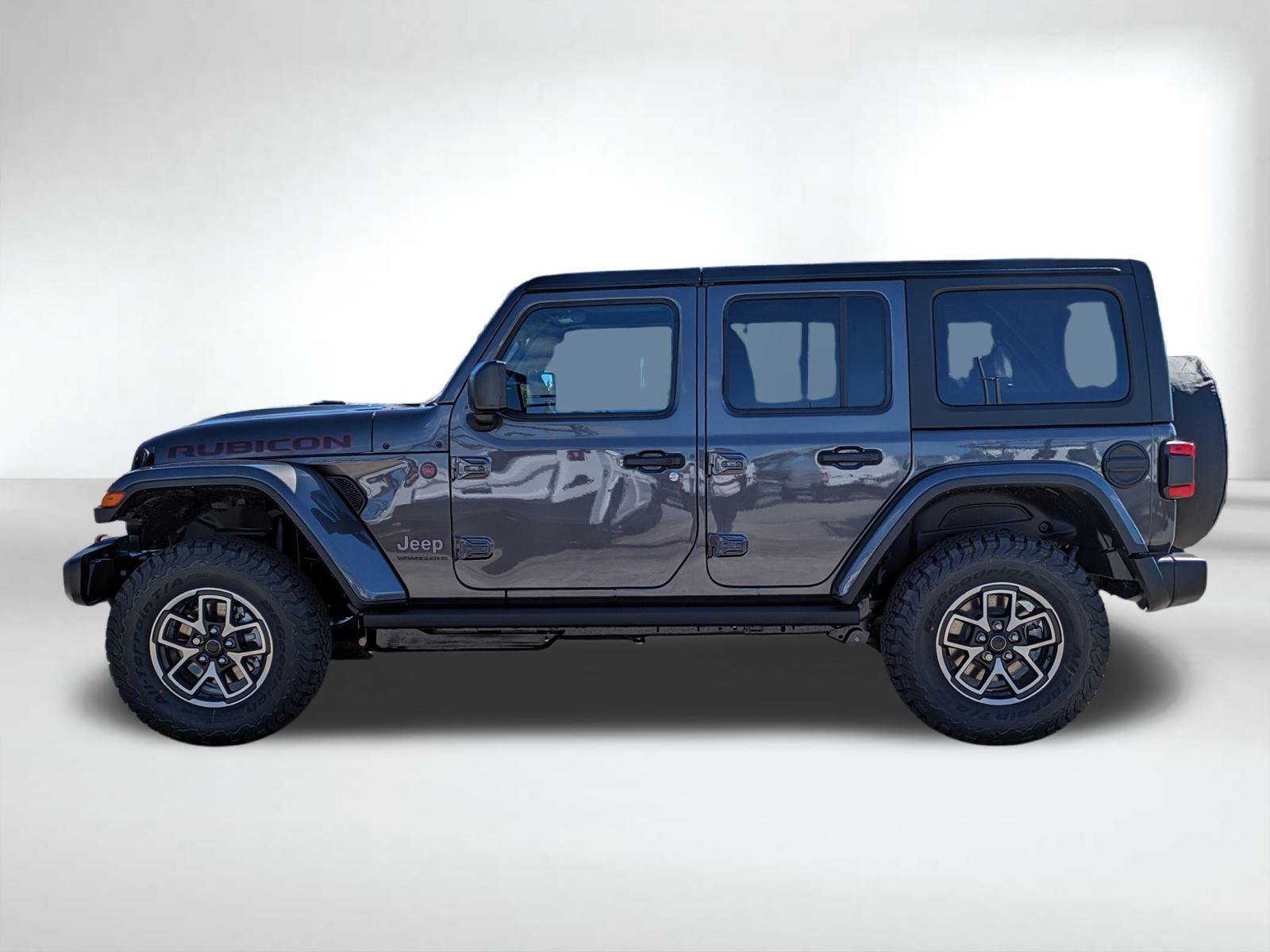New 2026 Granite Crystal Metallic Clear-Coat Exterior Paint Jeep Rubicon image 7