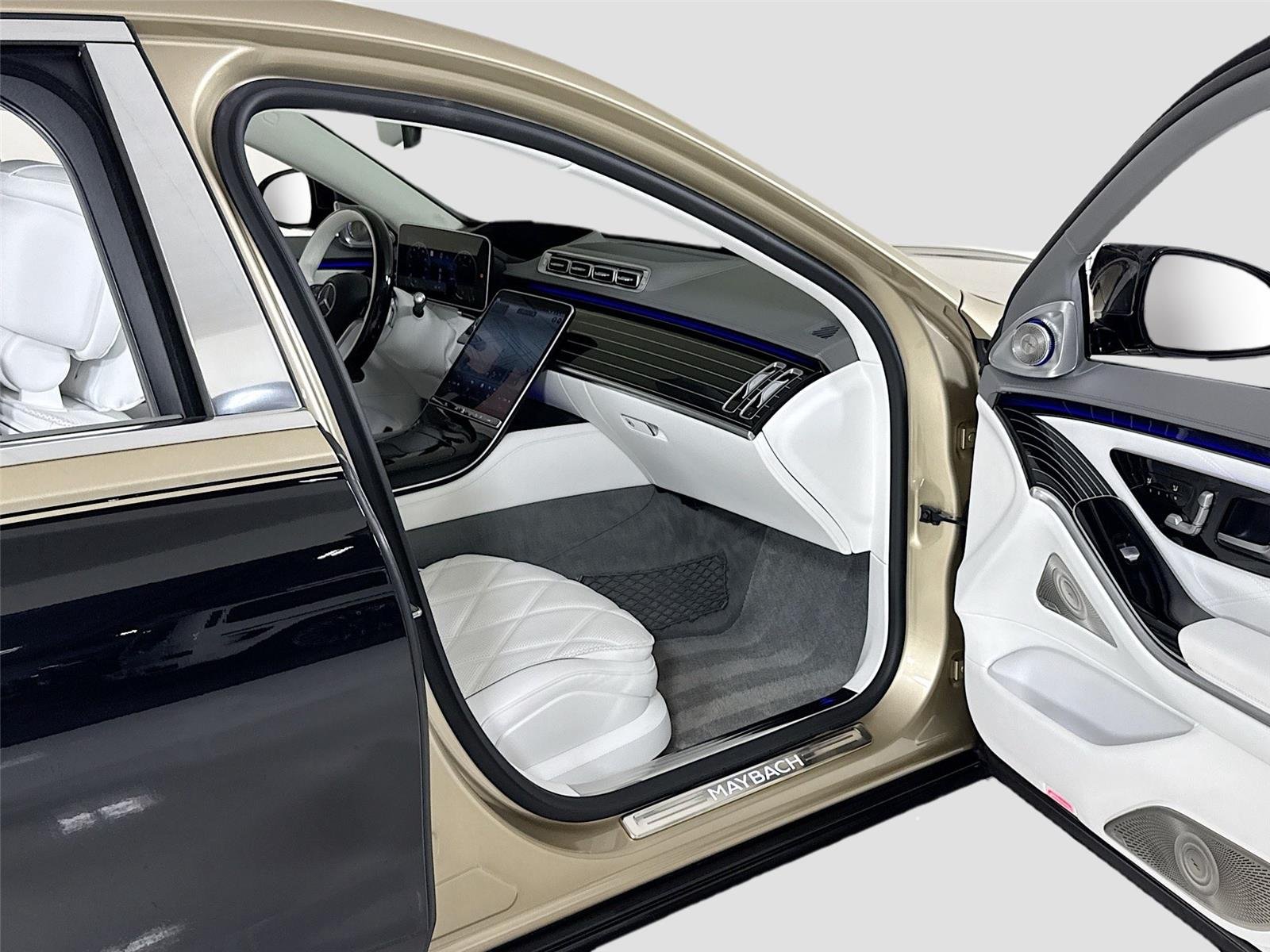 Used 2025 Kalahari Gold/Obsidian Black Mercedes-Benz Maybach S 680 | Mansory Trim | Factory Two Tone | $282k MSRP image 39