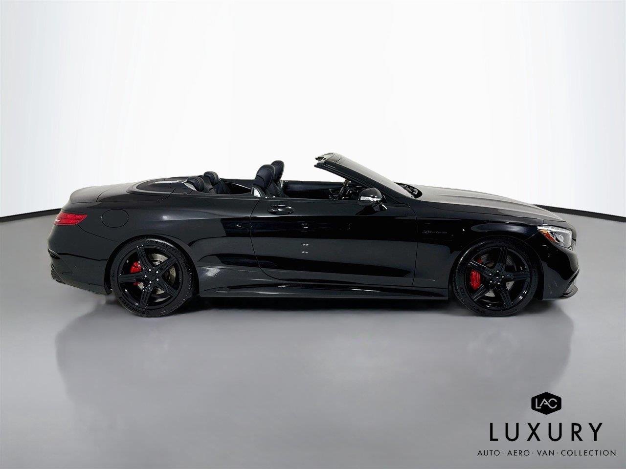 Used 2017 Obsidian Black Metallic Mercedes-Benz AMG® S 63 Conv | $187k MSRP | Designo Leather | Warmth & Comfort image 4