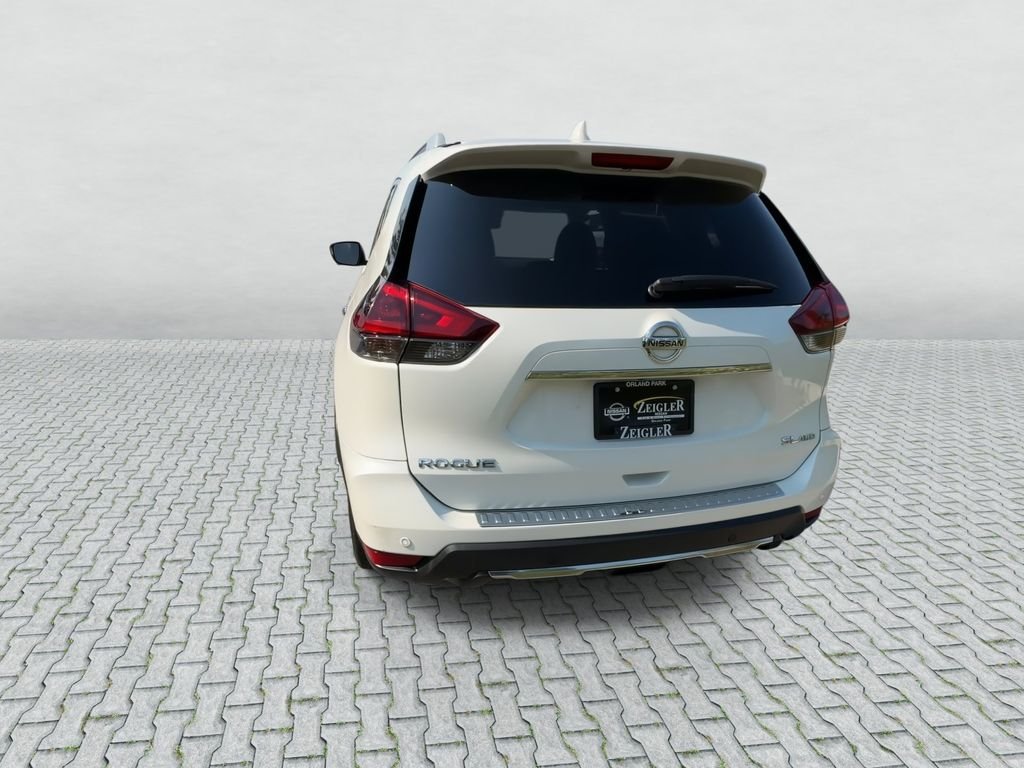 Certified Used 2020 White Nissan SL image 7