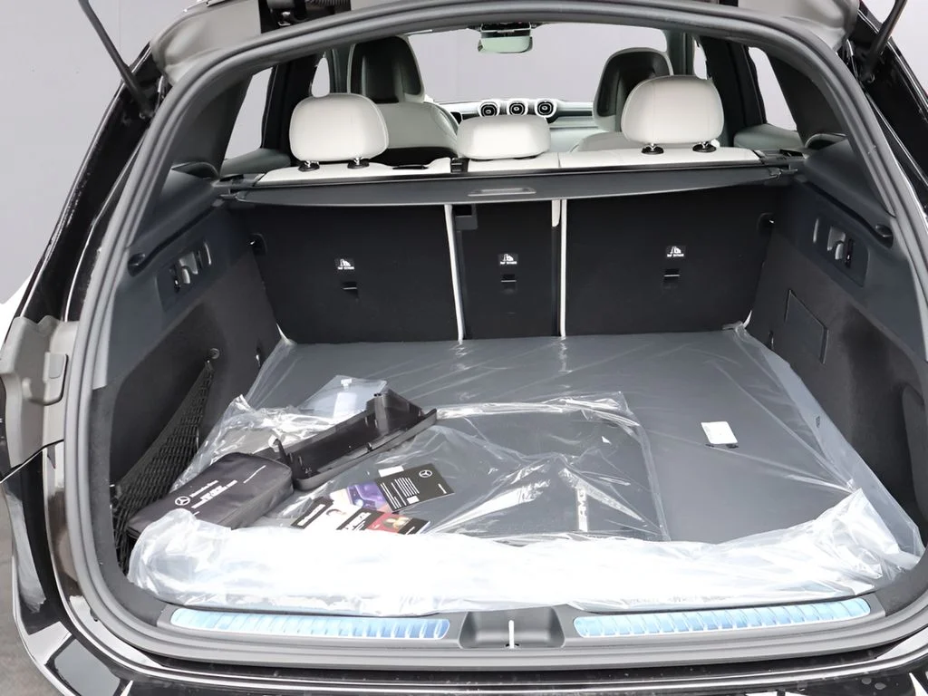 Used 2026 Black Mercedes-Benz GLC 300 image 17