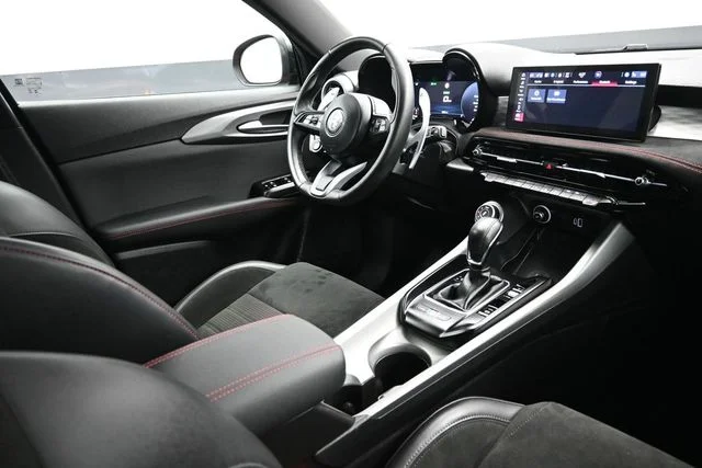 Used 2024 Red Alfa Romeo Veloce image 13