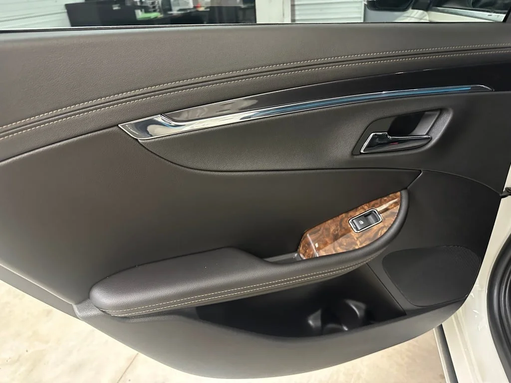 Certified Used 2014 White Diamond Tricoat Chevrolet LTZ image 22