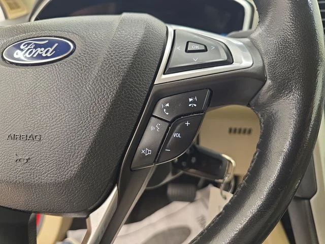Used 2013 Ruby Red Metallic Ford SE image 31