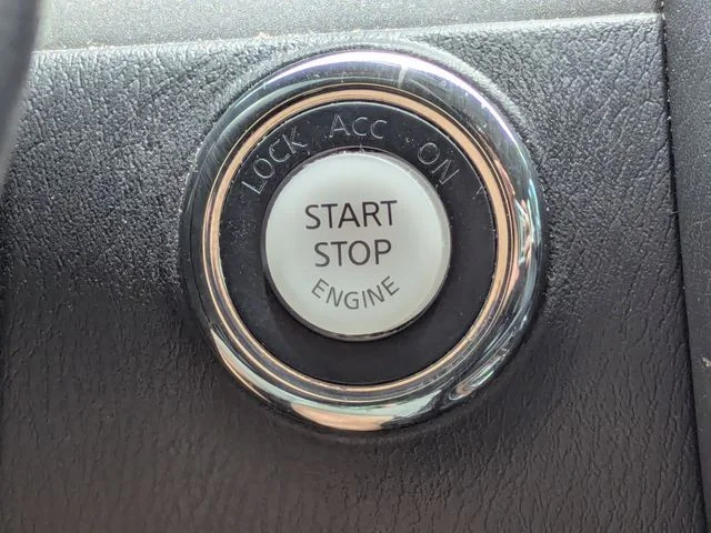 Used 2019 Blue Nissan SL image 36