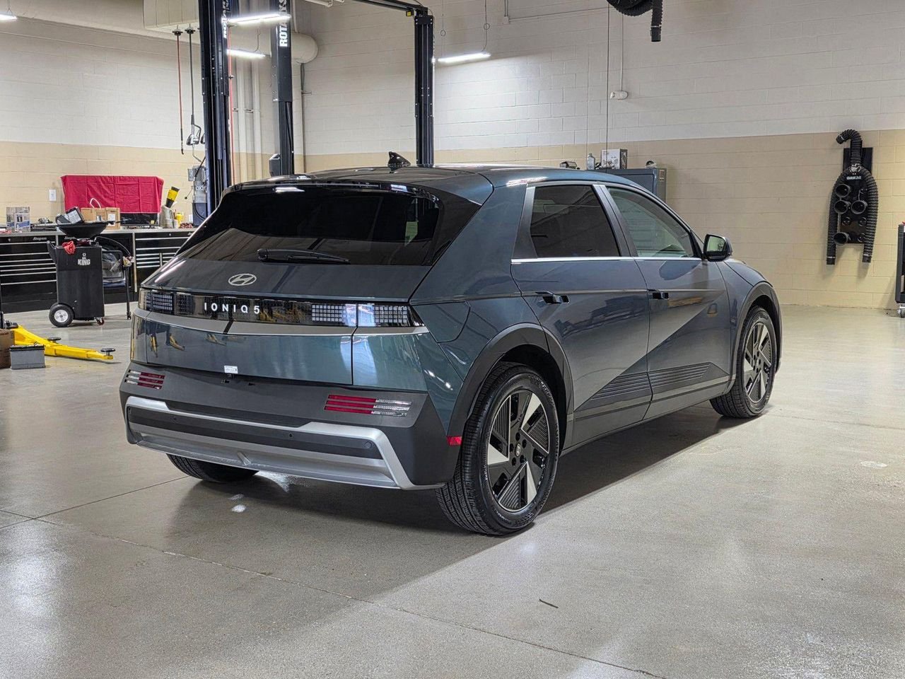 New 2026 Digital Teal Hyundai SEL image 7