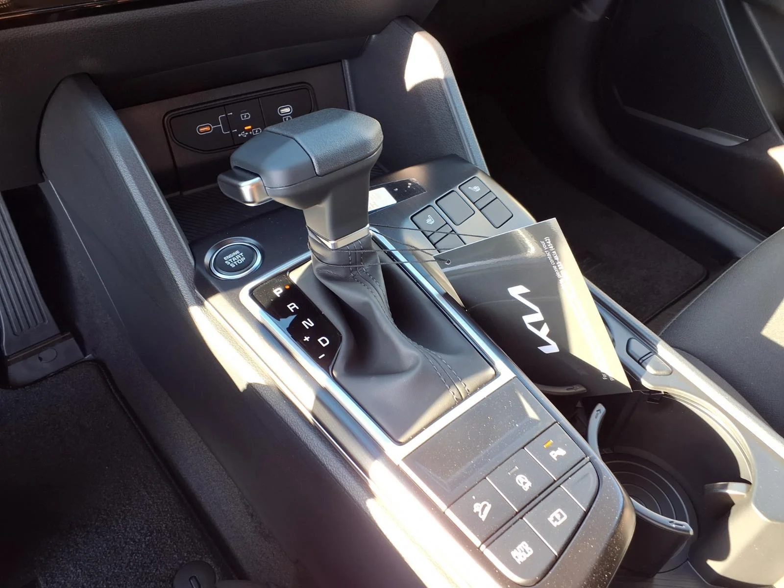 New 2026 Gravity Gray Kia LX image 5