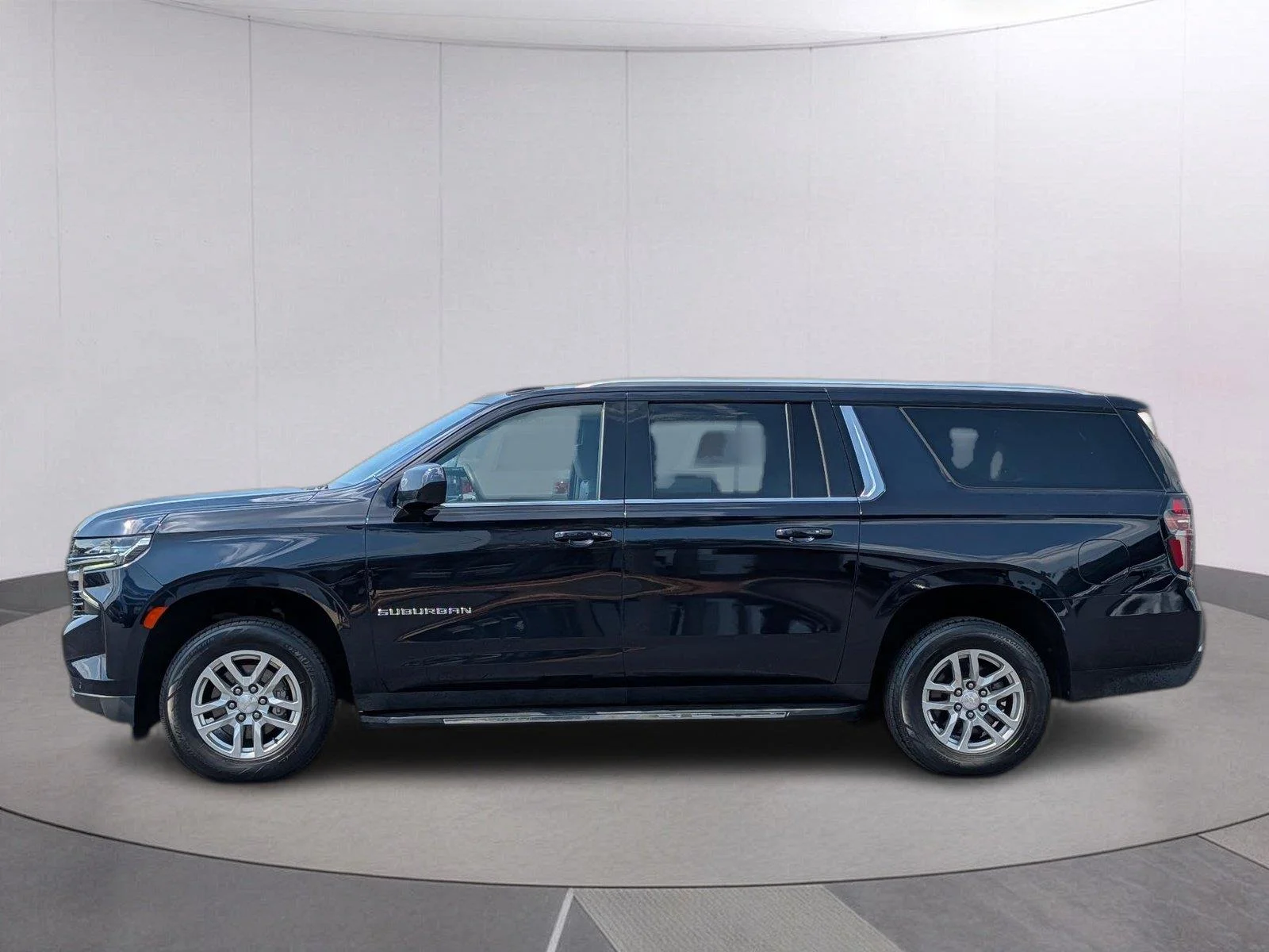 Used 2022 MIDNIGHT BLUE METALLIC Chevrolet LT image 2