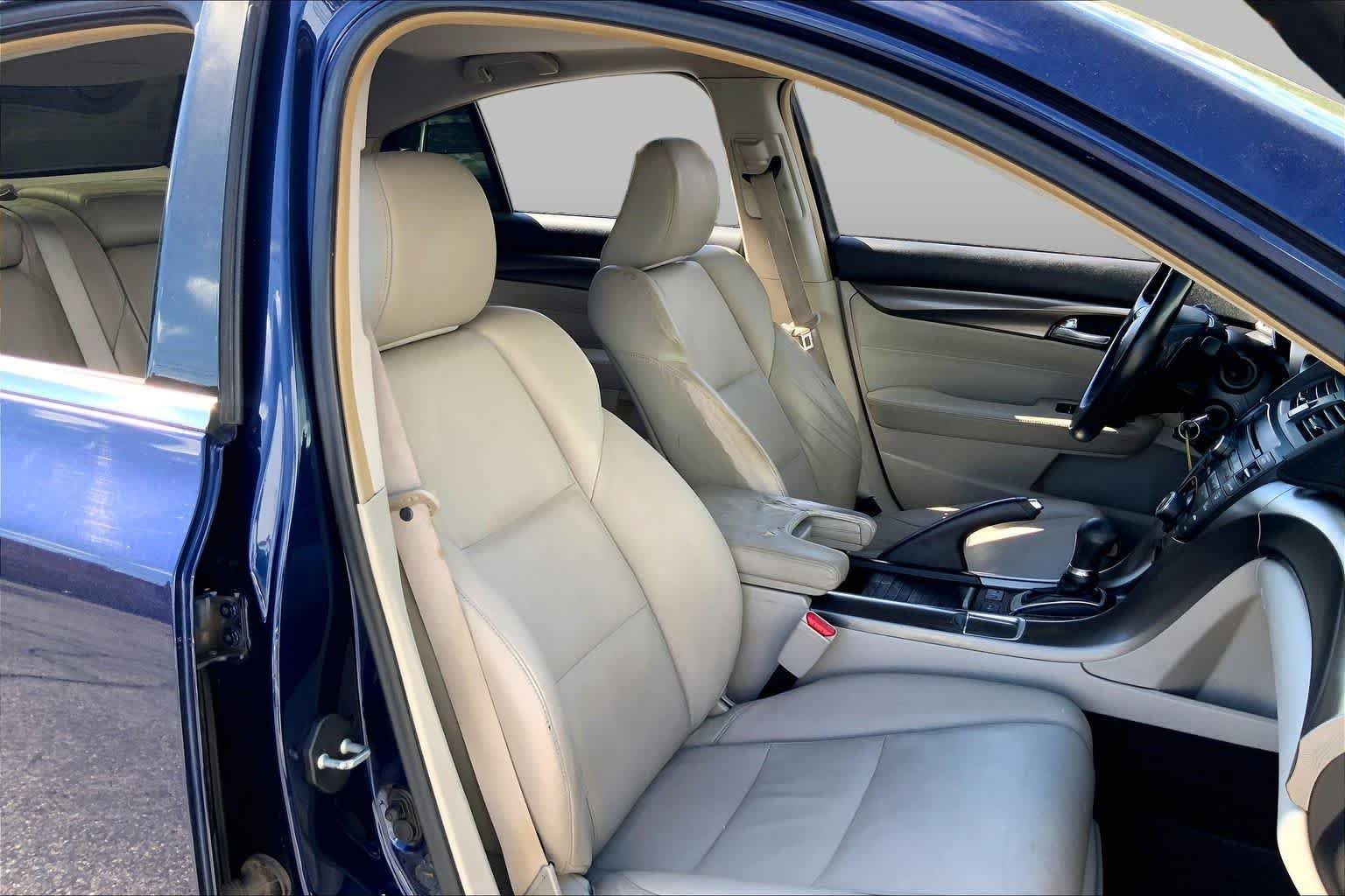 Used 2013 Fathom Blue Pearl Acura  image 7