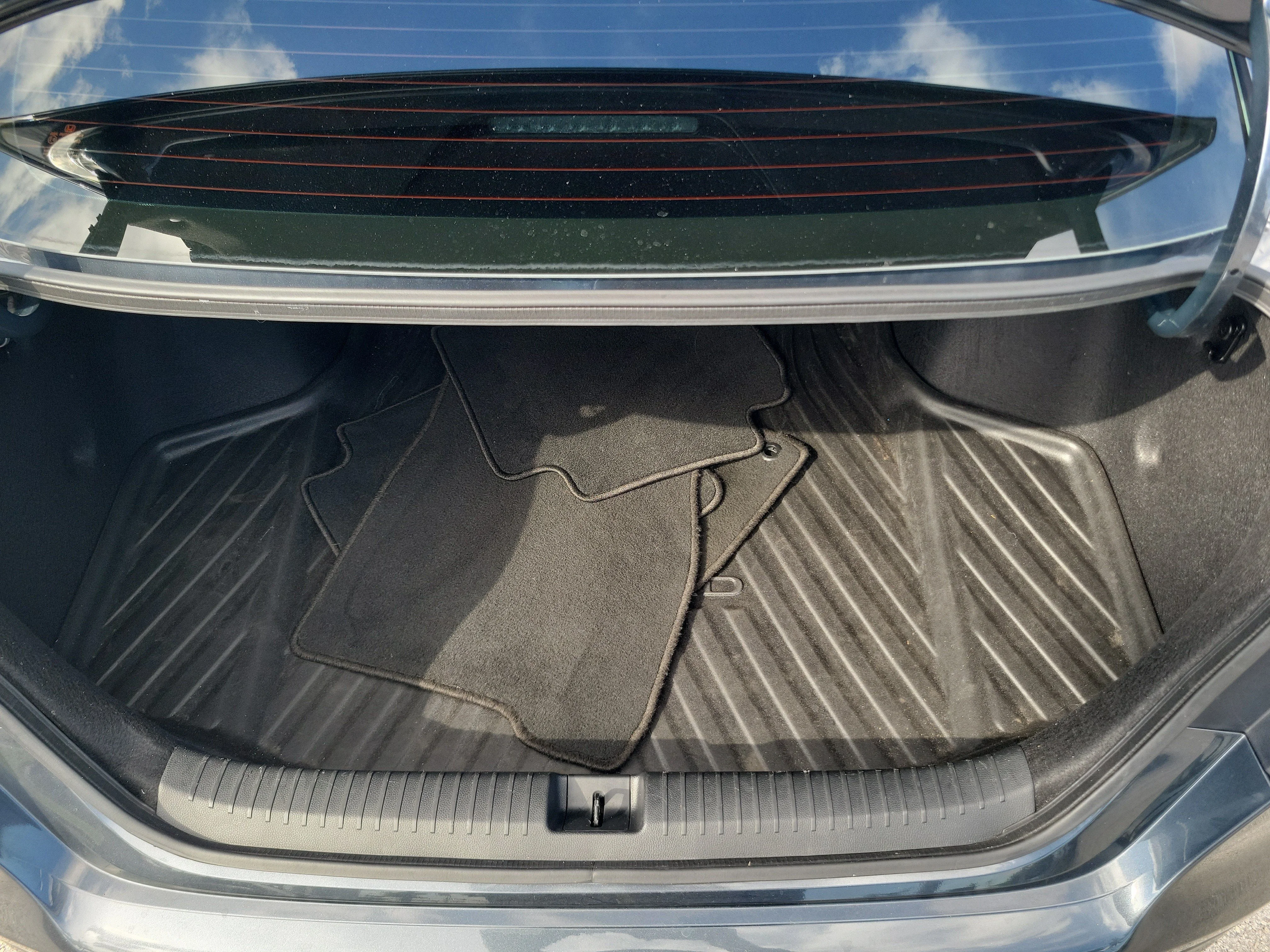 2023 Honda Accord LX - Photo 6