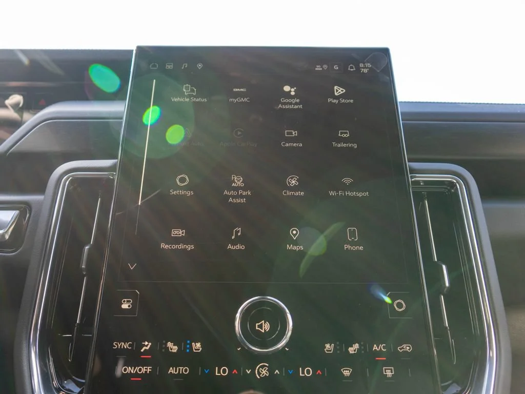 2026 GMC Yukon XL Denali - Photo 27