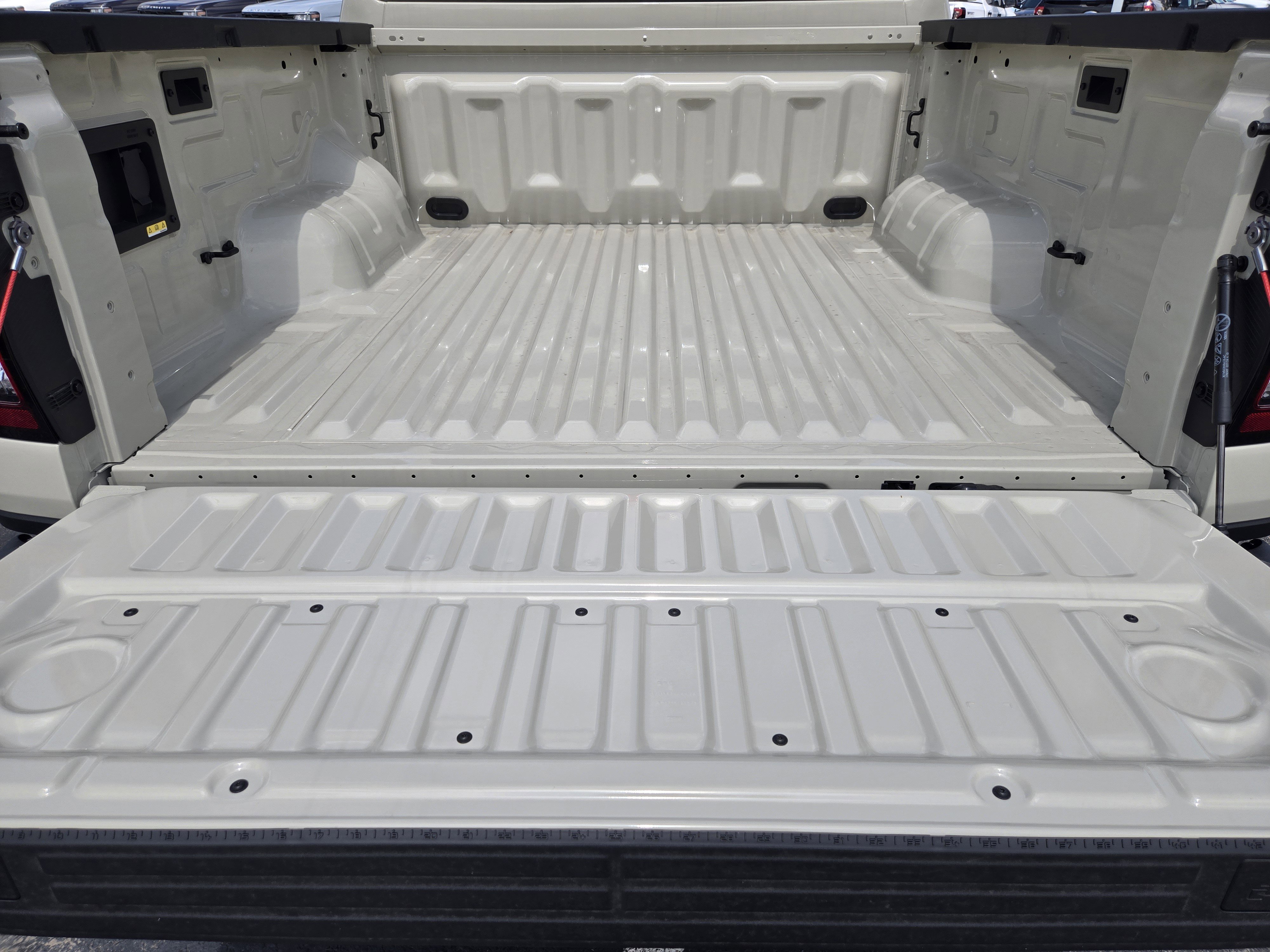 New 2026 Beige Ford XLT image 21