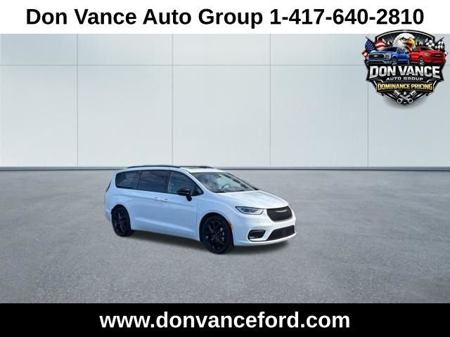 2025 Chrysler Pacifica Limited