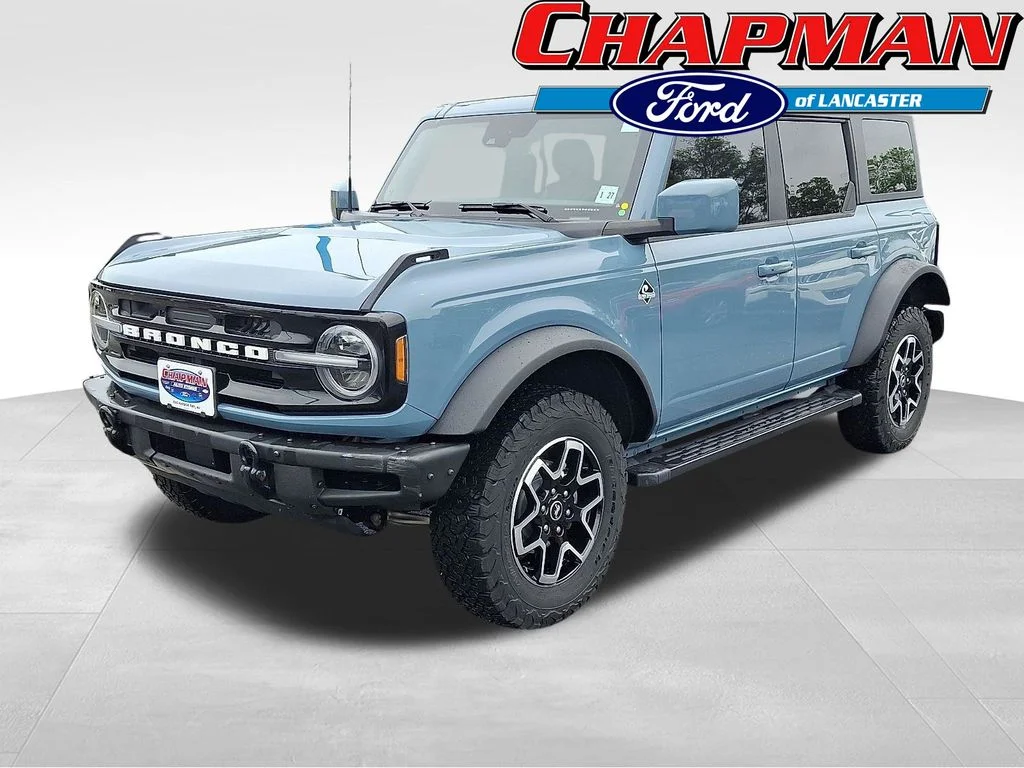 Used 2021  Ford Outer Banks image 1