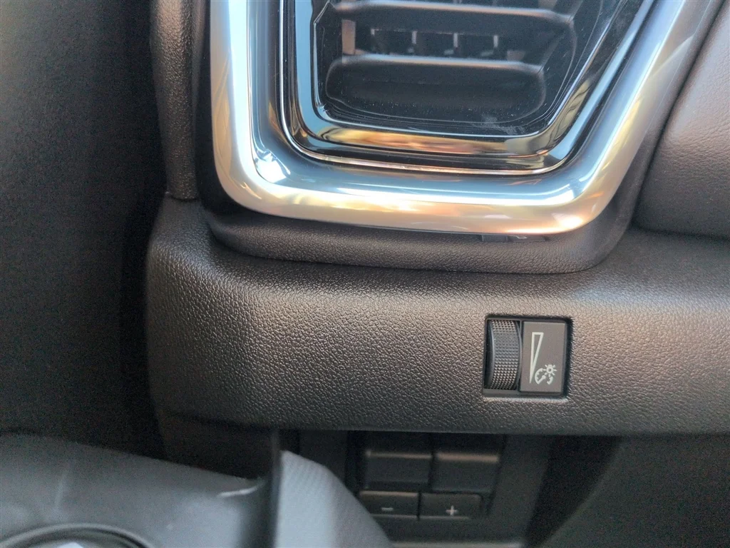 New 2026 Sterling Metallic GMC Elevation image 42