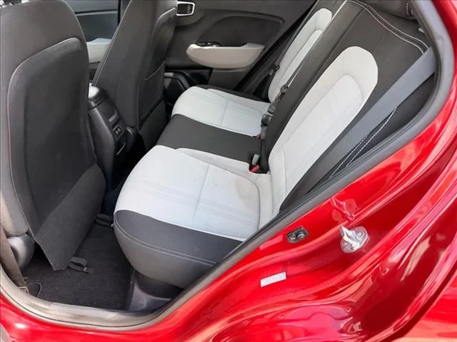 Used 2024 Red Hyundai SEL image 10