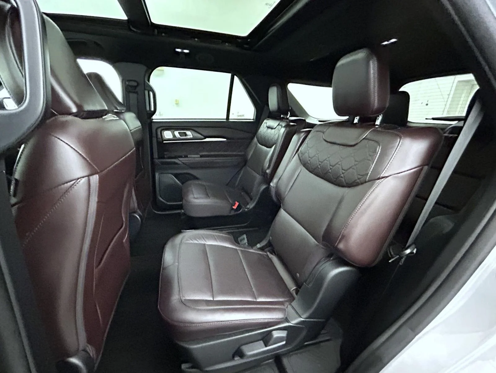 Used 2025 White Ford Platinum image 21
