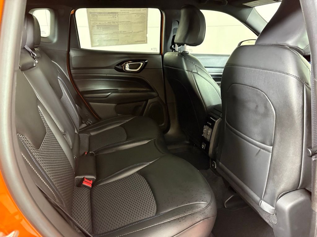 New 2026 Joose Exterior Paint Jeep Latitude image 17