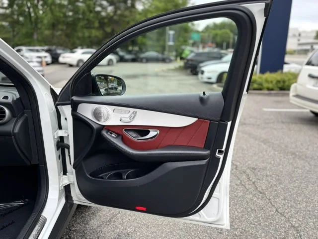 Used 2023 Polar White Mercedes-Benz GLC 300 ~ AMG® LINE !! image 14