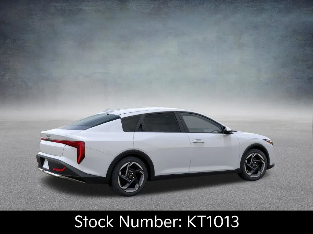 New 2026 Snow White Pearl Kia EX image 6