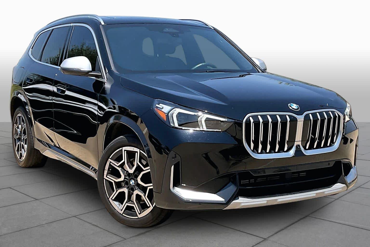 Used 2024 Jet Black BMW xDrive28i image 3