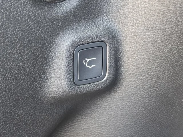 New 2026 Fathom Blue Pearl Coat Jeep Latitude image 18