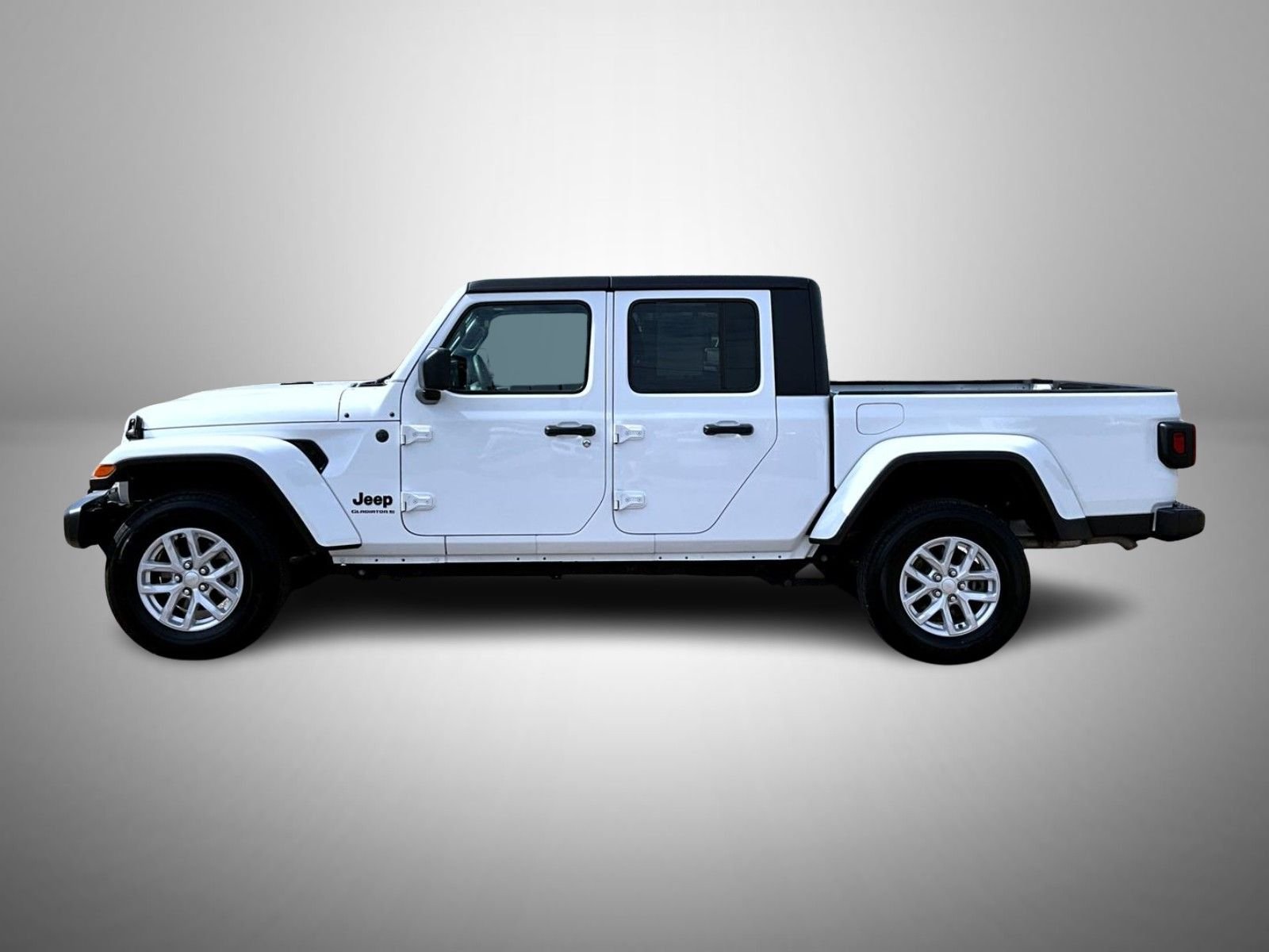 Used 2023 White Jeep Sport S image 8