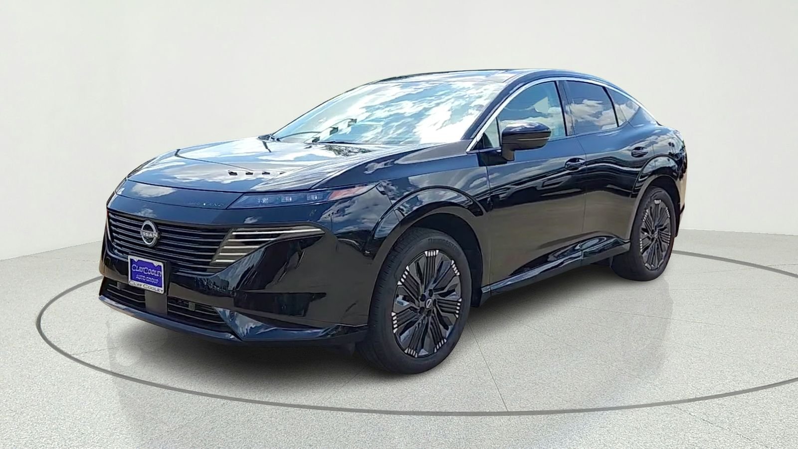 New 2026 Super Black Nissan Platinum image 3