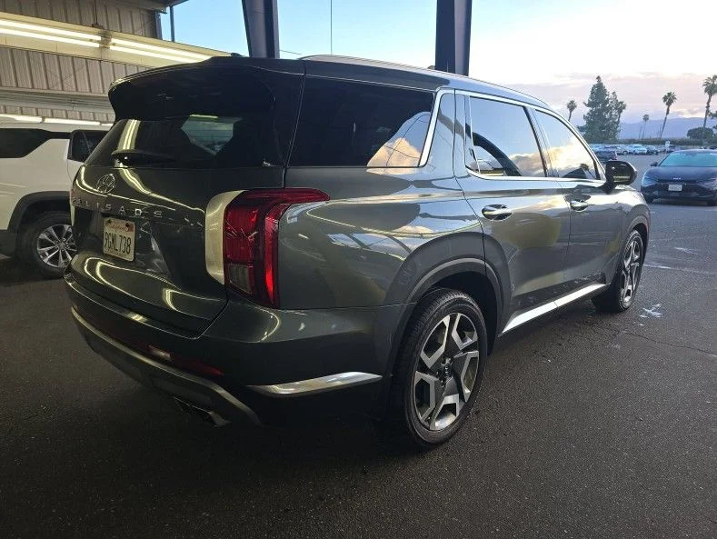 Used 2023 Hyundai Palisade Limited with VIN KM8R54GE2PU609963 for sale in Kansas City