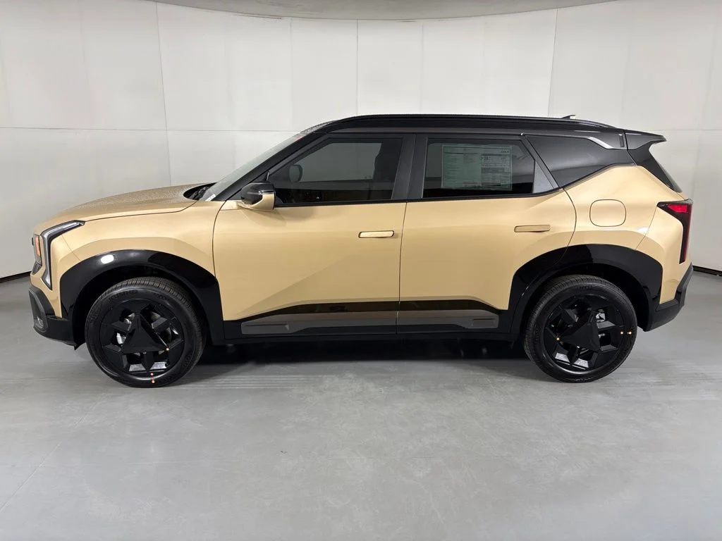 New 2027 Terrain Brown Kia X-Line S image 5