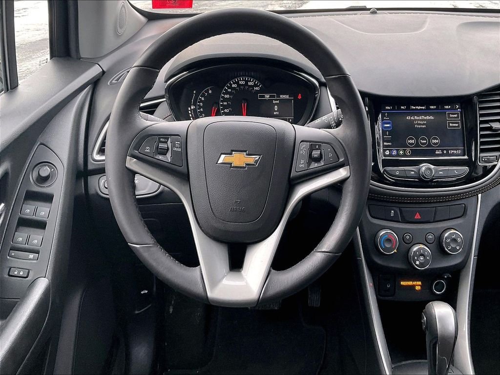 Used 2022 Black Chevrolet LT image 15