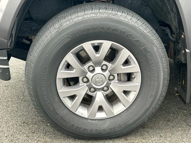 Used 2019 Gray Toyota SR5 image 11