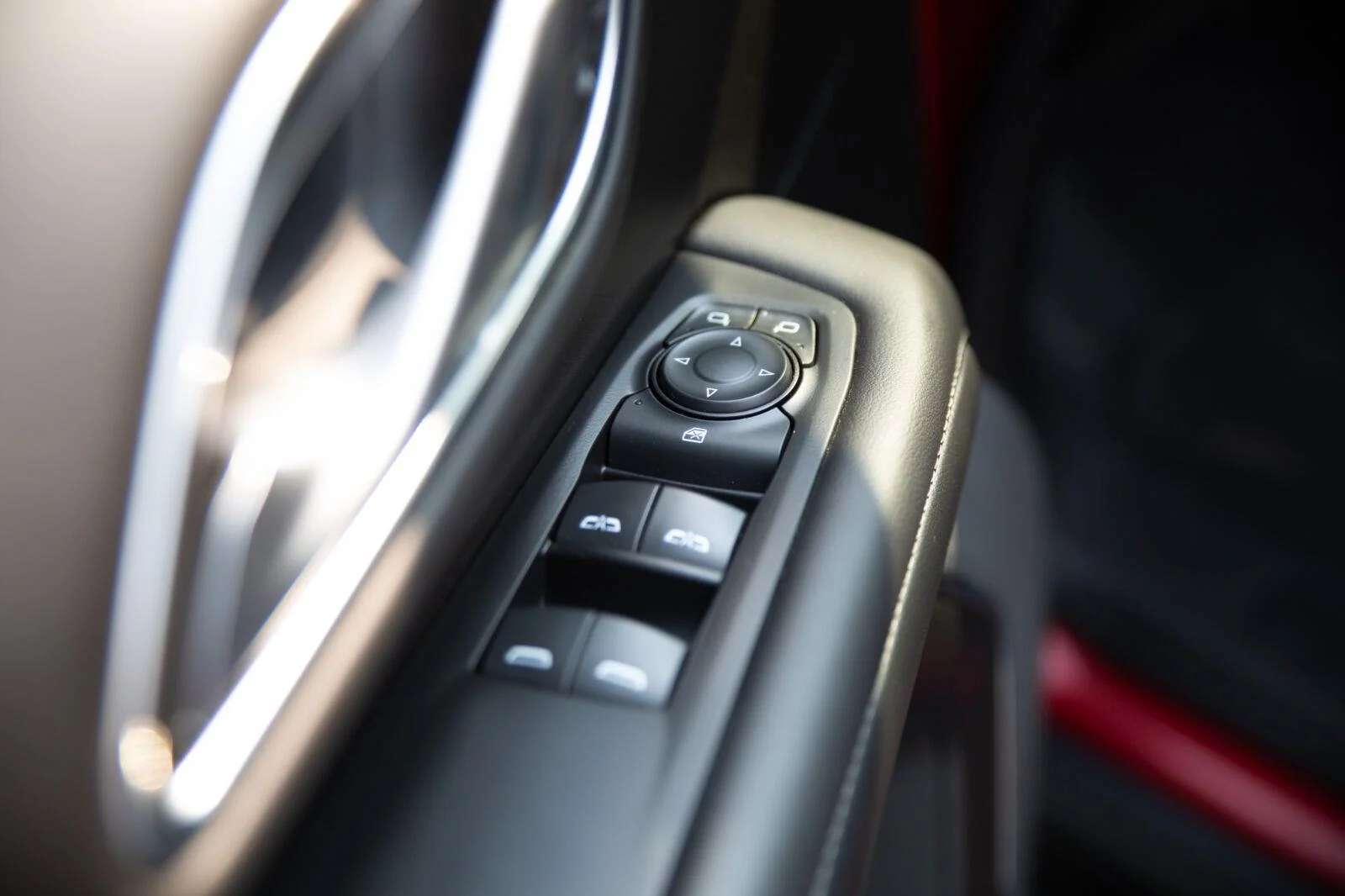 Used 2024 Volcanic Red Tintcoat GMC SLE image 19