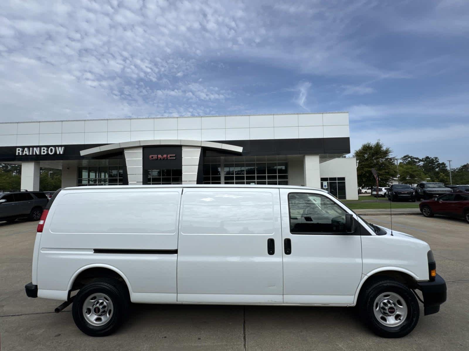 2021 GMC Savana 2500 Cargo