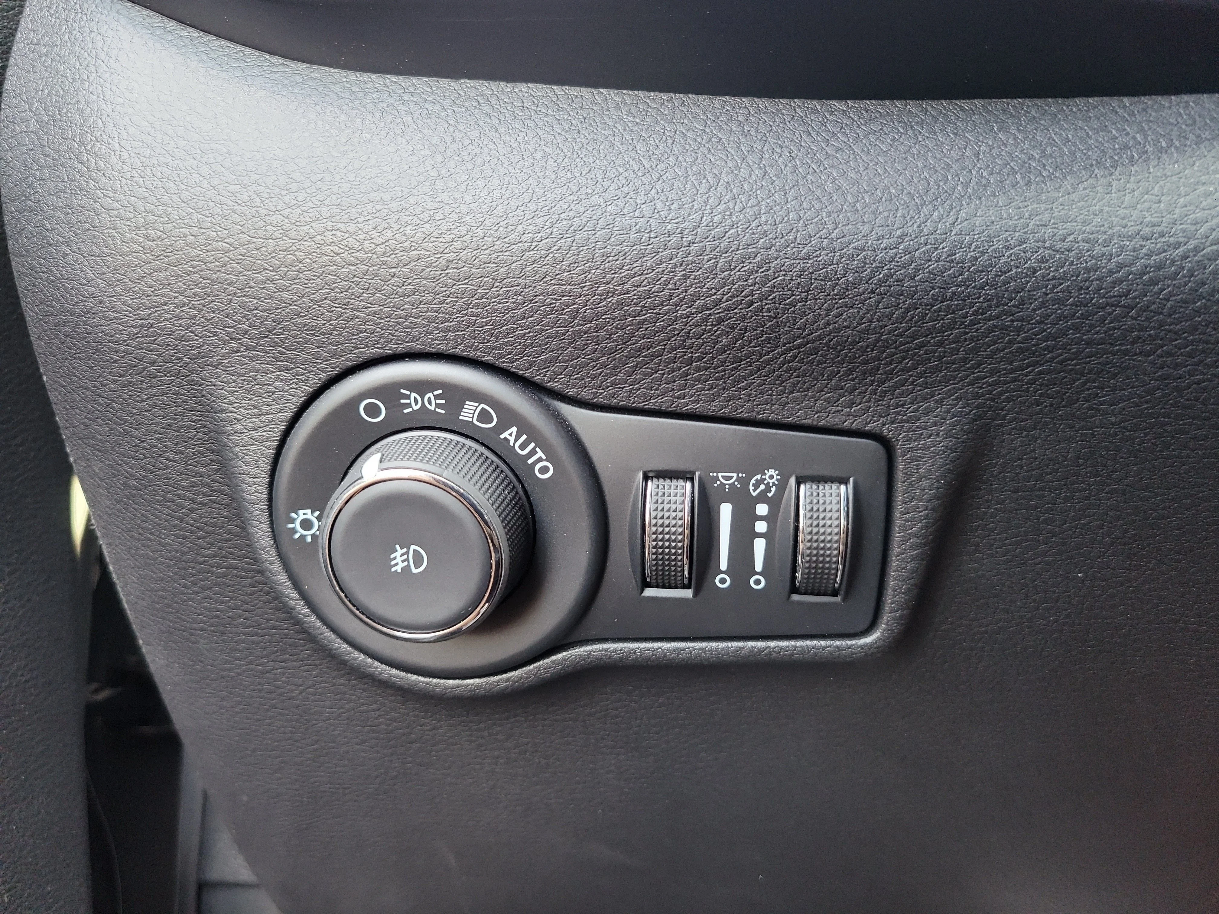 Used 2022 Sting-Gray Clearcoat Jeep Trailhawk image 31
