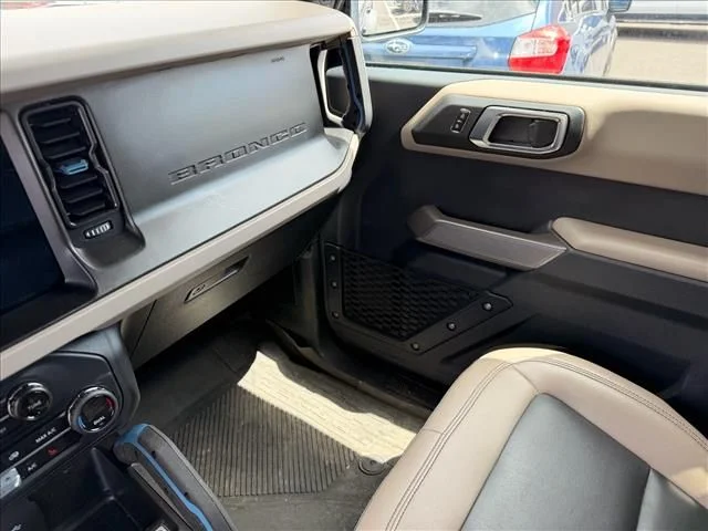Used 2023 Gray Ford Wildtrak image 13