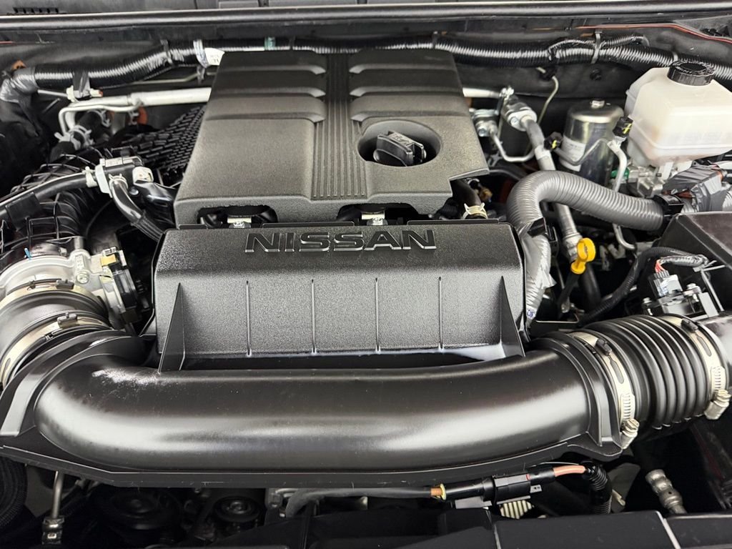 Used 2025 Red Nissan PRO-4X image 31