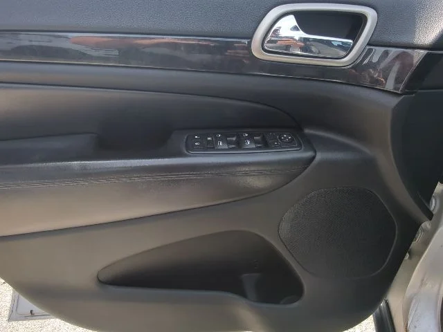 Used 2011 Silver Jeep Laredo image 13