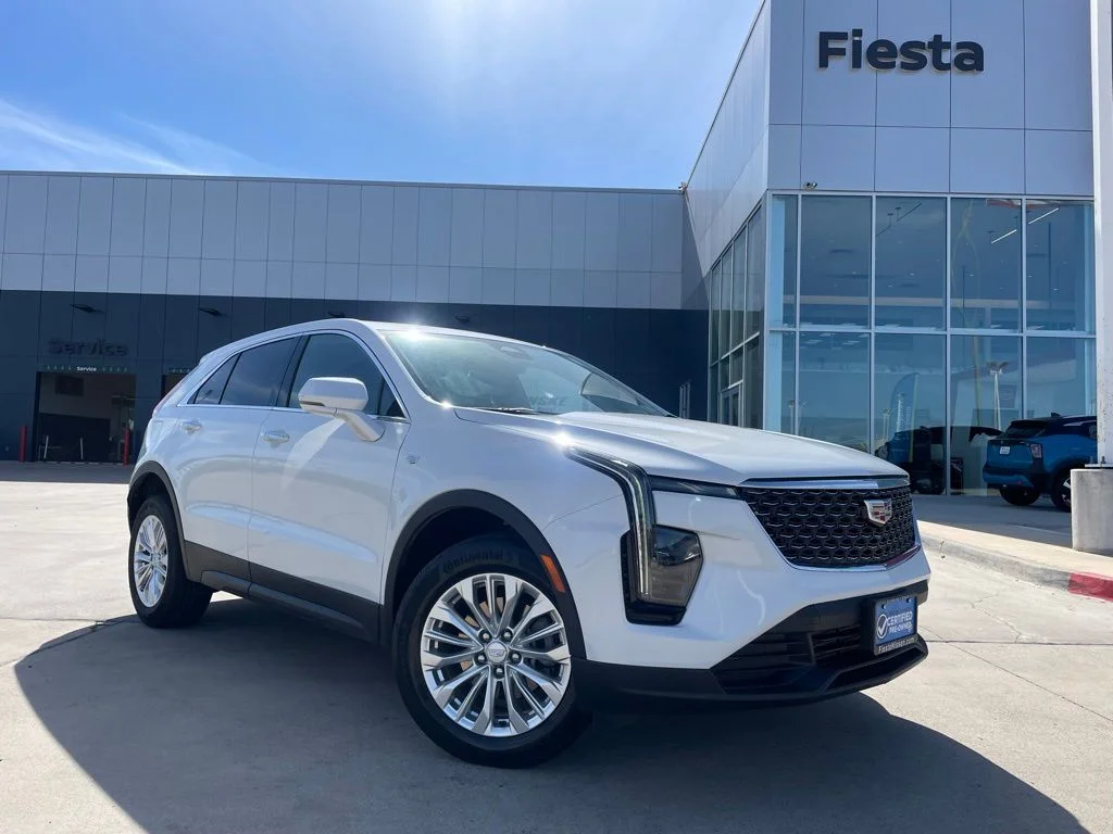 2024 Cadillac XT4 Luxury's photo