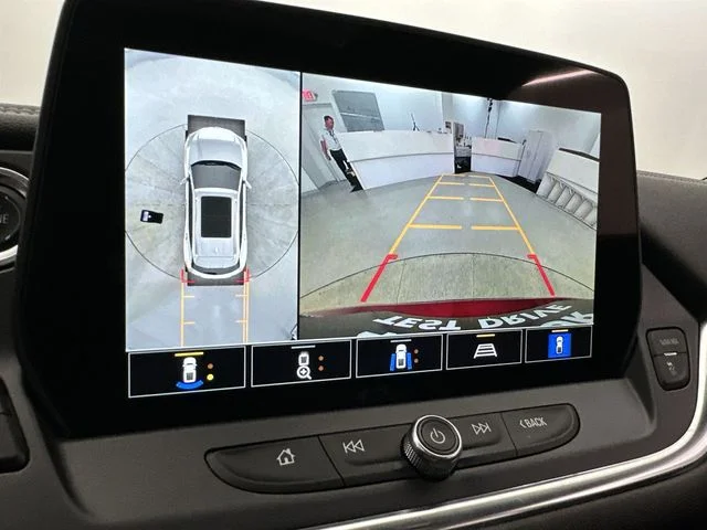 Used 2025 Red Chevrolet LT image 35