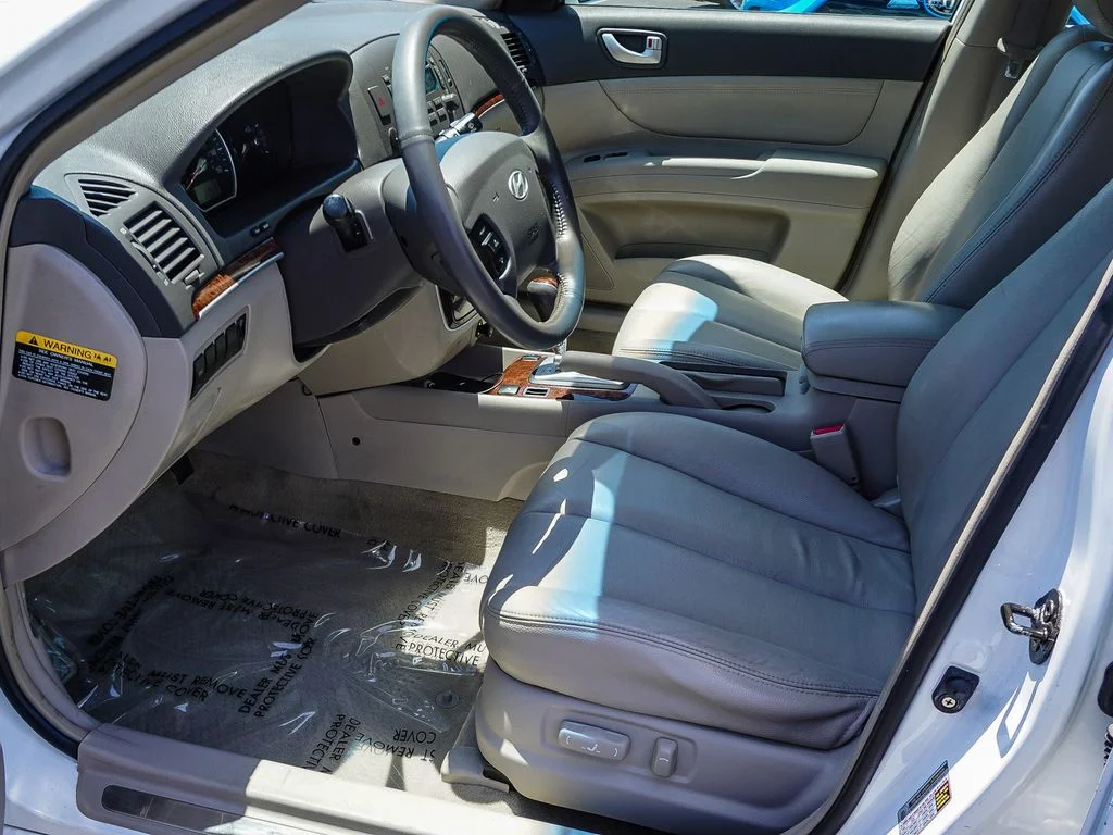 Used 2006 White Hyundai GLS V6 image 17