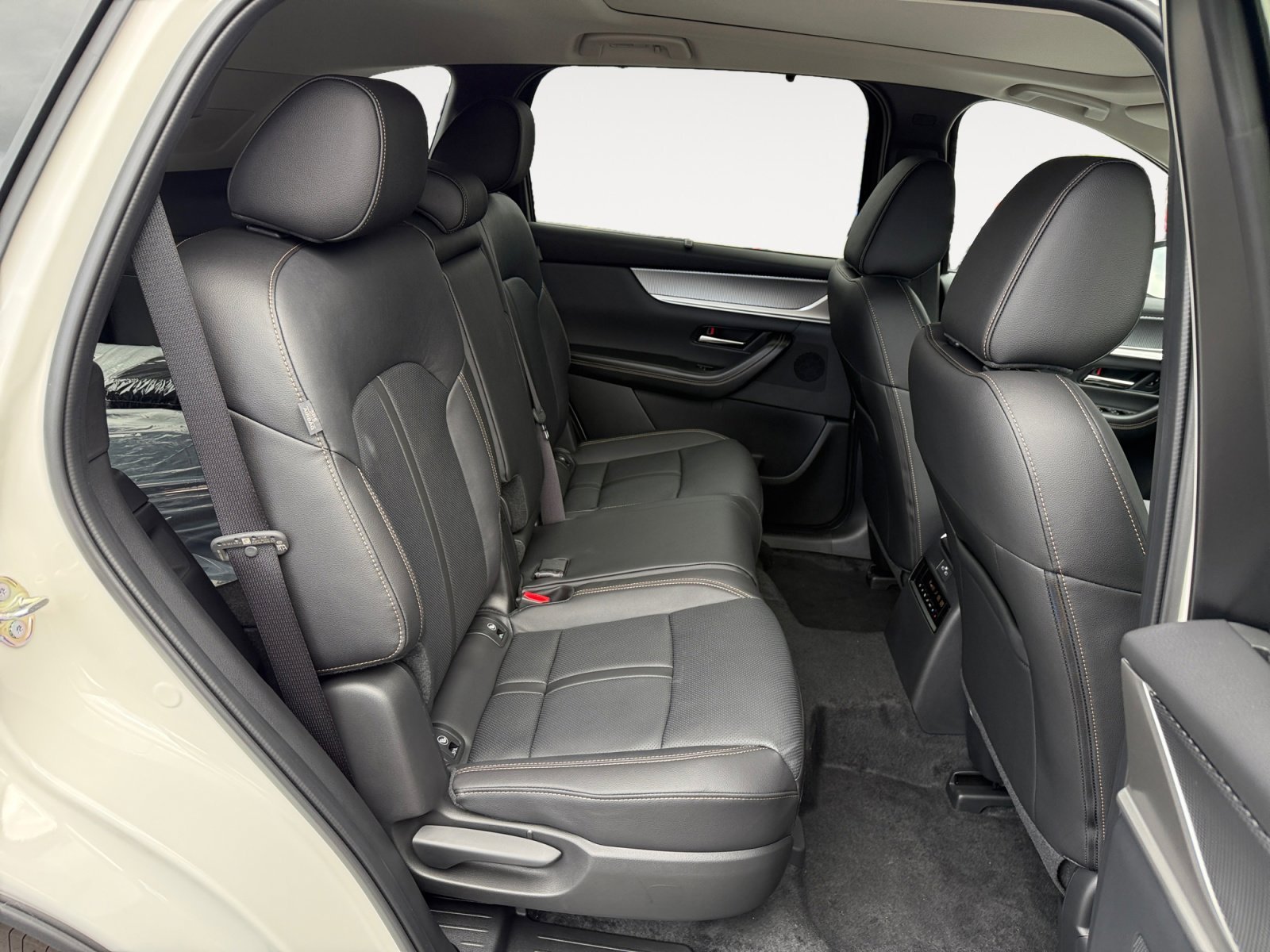 New 2025 Rhodium White Premium Mazda Premium Package image 18