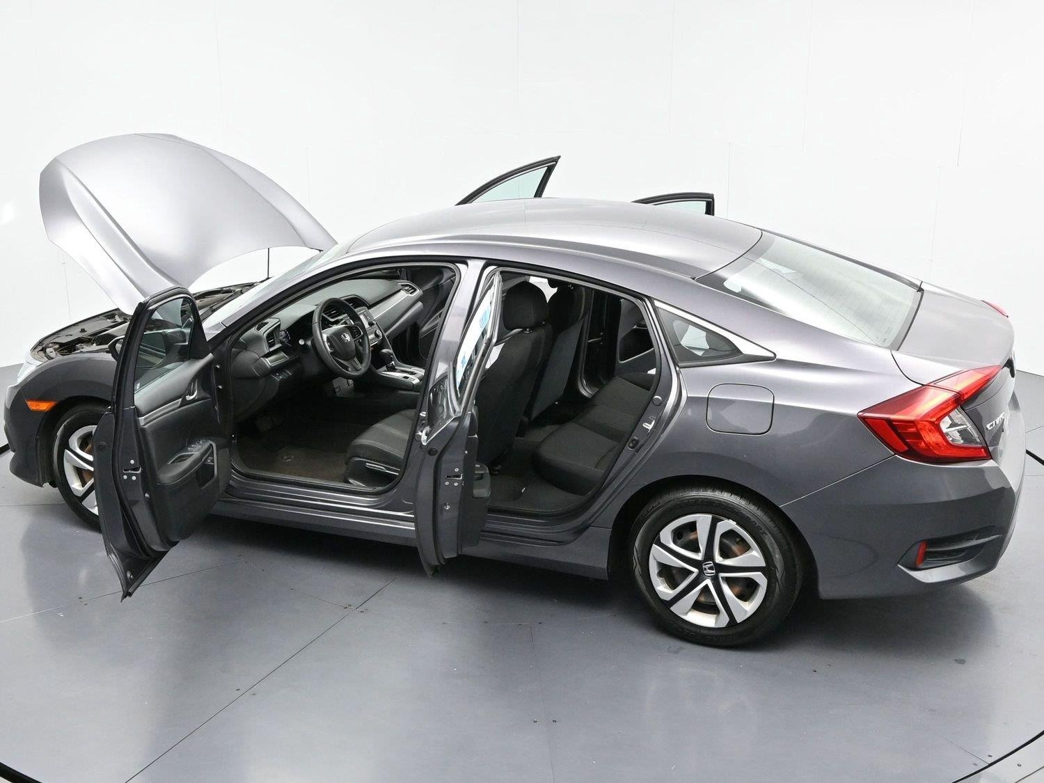 Used 2018 Modern Steel Metallic Honda LX image 34